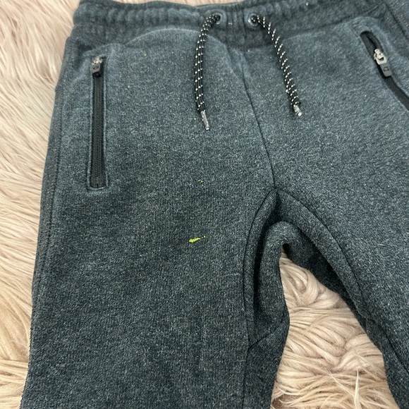 Boys Gap Sweats - Picture 2 of 4